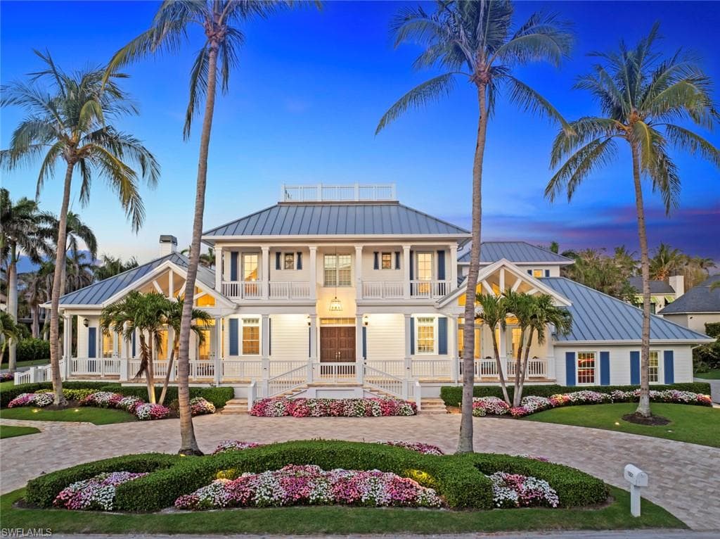 1551 Gulf Shore Blvd S, Naples, FL 34102-2