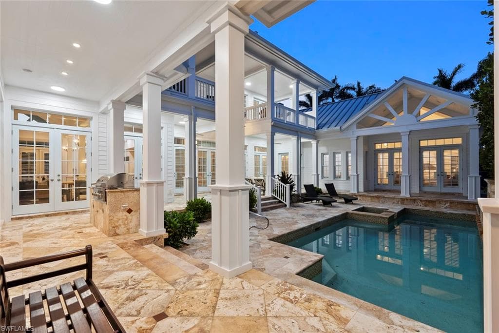 1551 Gulf Shore Blvd S, Naples, FL 34102-36