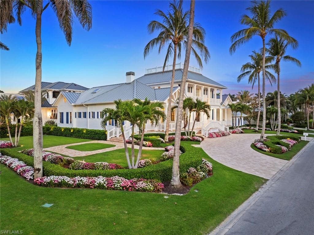 1551 Gulf Shore Blvd S, Naples, FL 34102-3