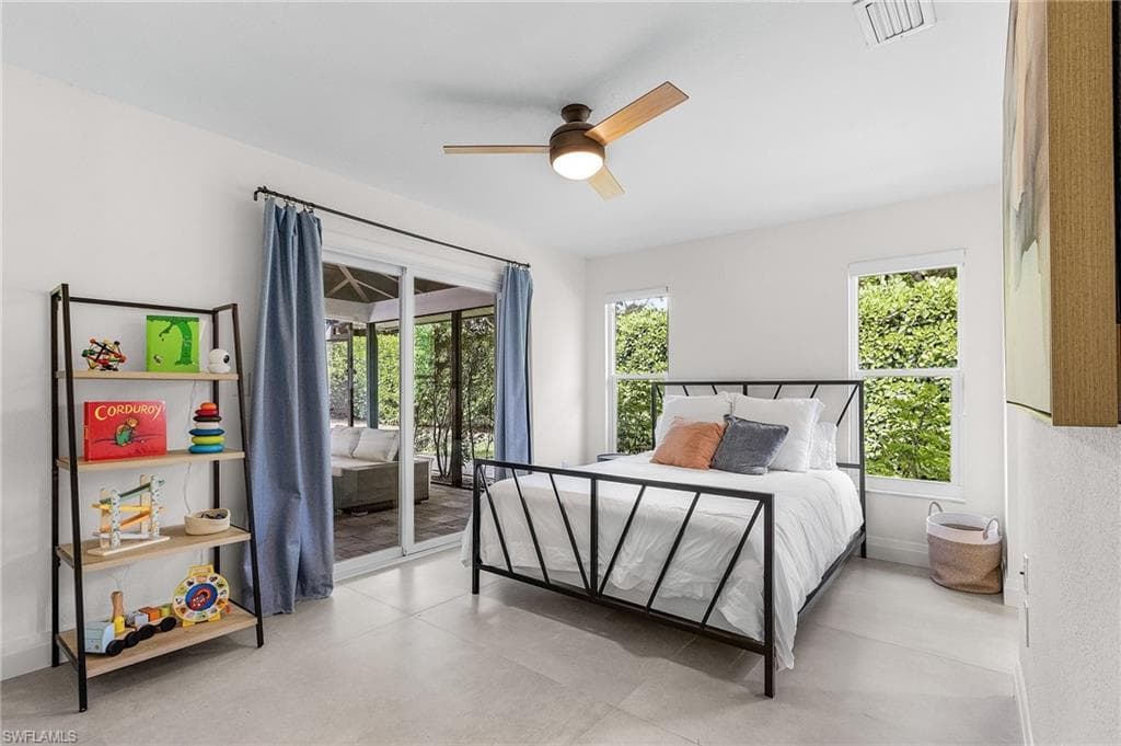 2479 Pinewoods Cir 1, Naples, FL 34105-21