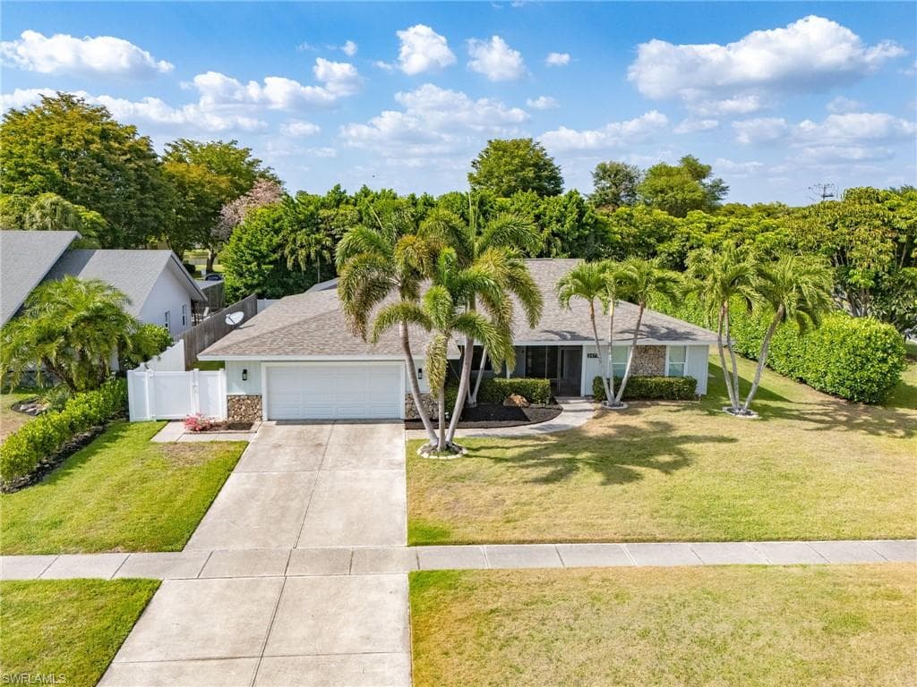2479 Pinewoods Cir 1, Naples, FL 34105-29