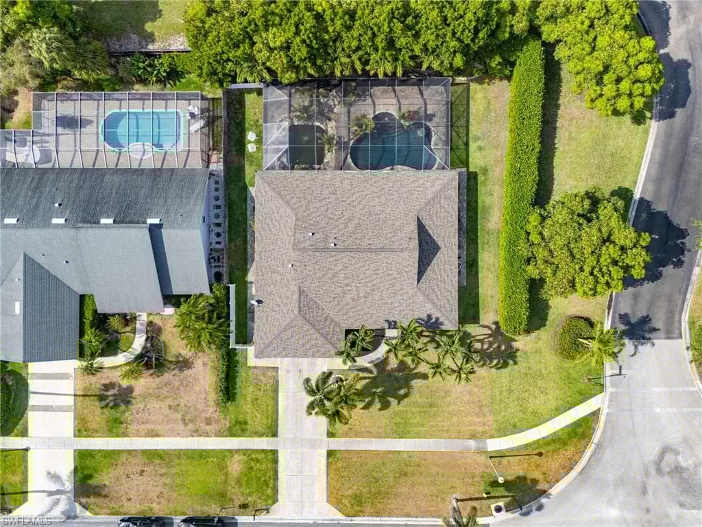 2479 Pinewoods Cir 1, Naples, FL 34105-31