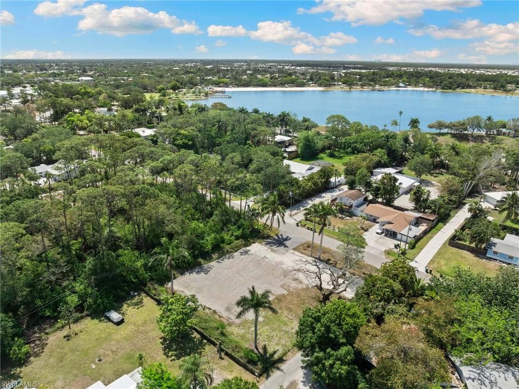 3417 Guilford Rd, Naples, FL 34112-3