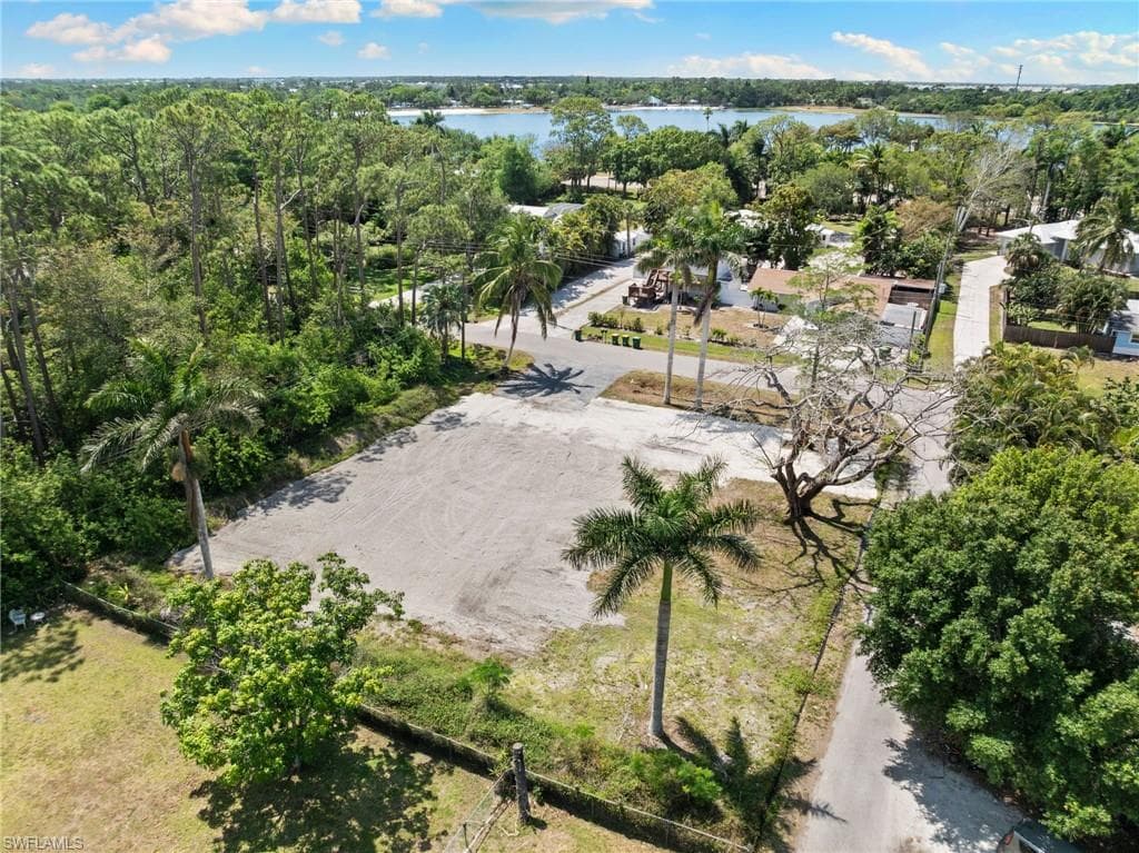 3417 Guilford Rd, Naples, FL 34112-4