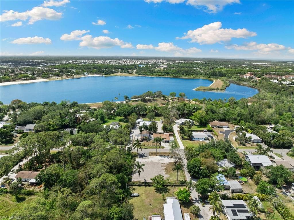 3417 Guilford Rd, Naples, FL 34112-7