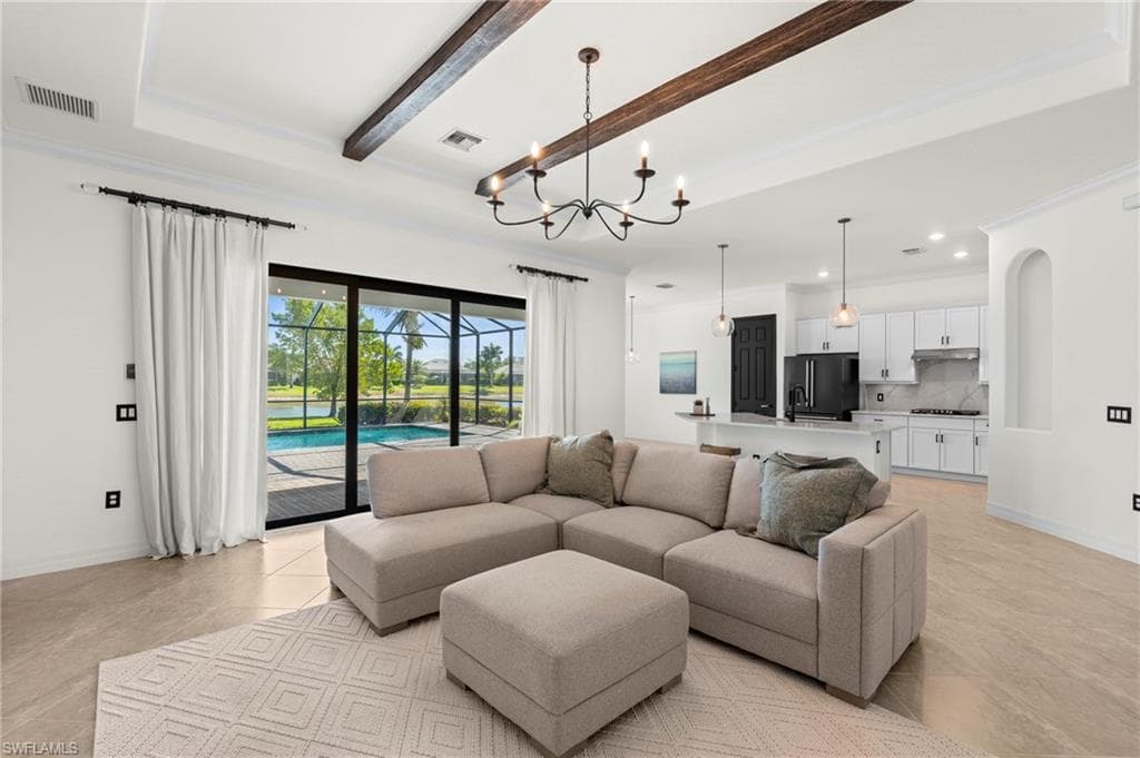 2067 Antigua Ln, Naples, FL 34120-4