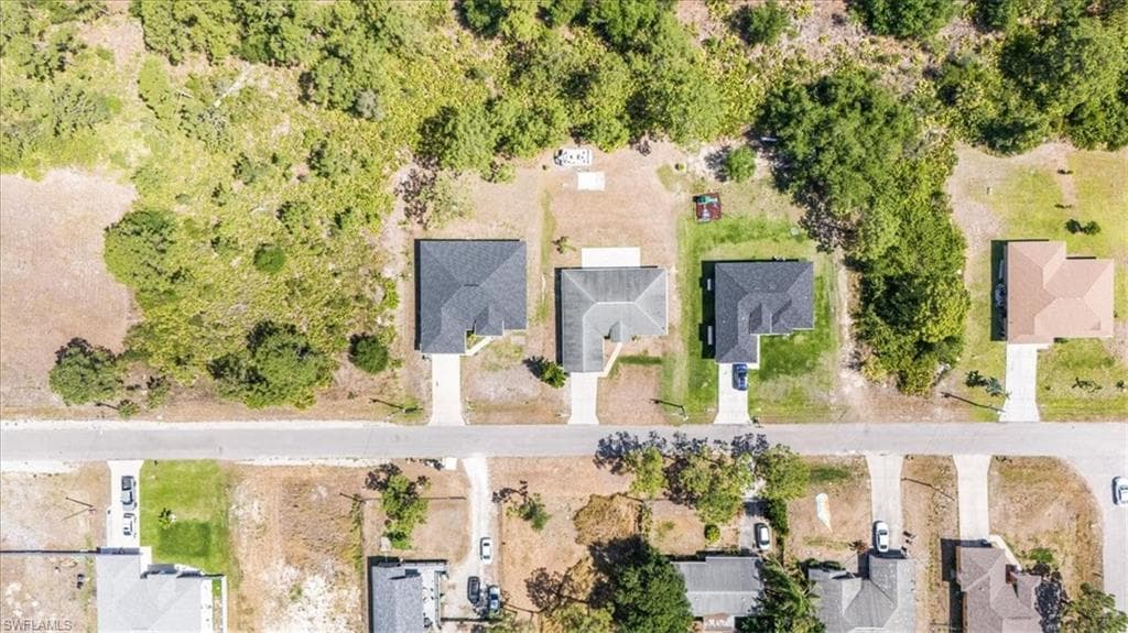 3210 31st St W, Lehigh Acres, FL 33971-25
