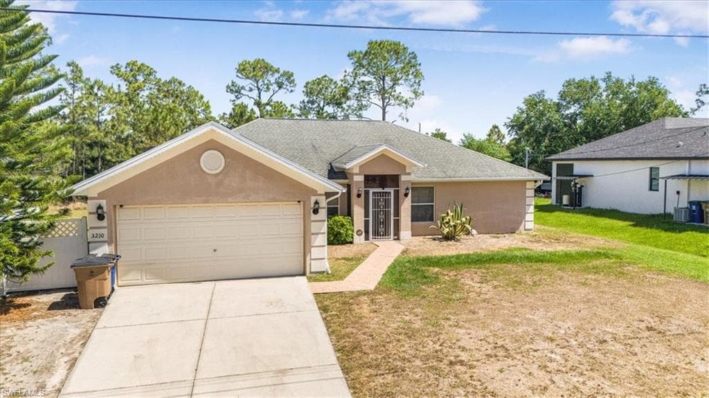 3210 31st St W, Lehigh Acres, FL 33971-31