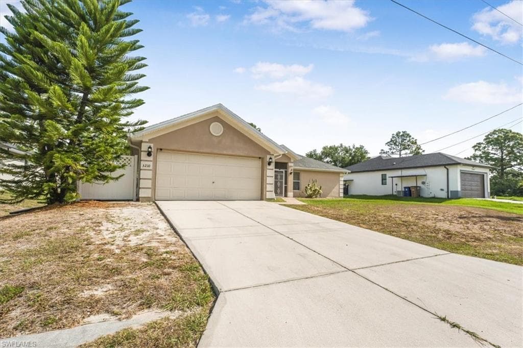3210 31st St W, Lehigh Acres, FL 33971-4