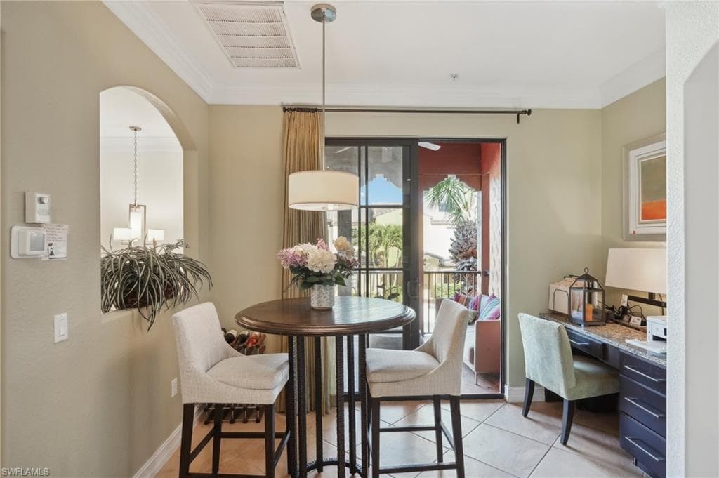 9108 Capistrano St S 7401, Naples, FL 34113-11