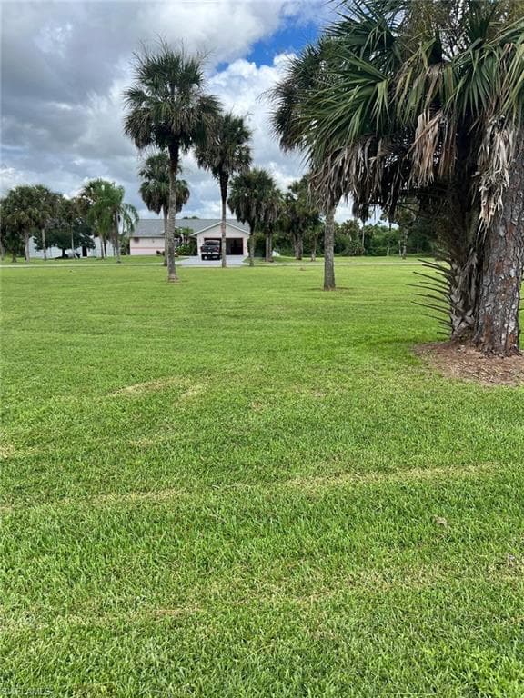 2875 18th Ave SE, Naples, FL 34117-4