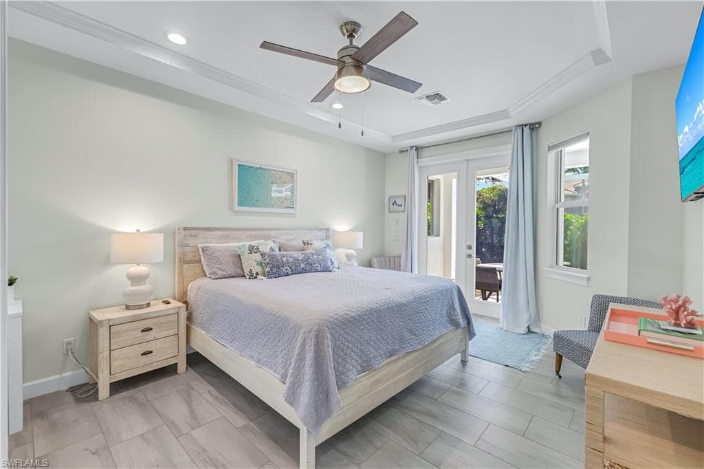 540 Fieldstone Dr, Marco Island, FL 34145-18