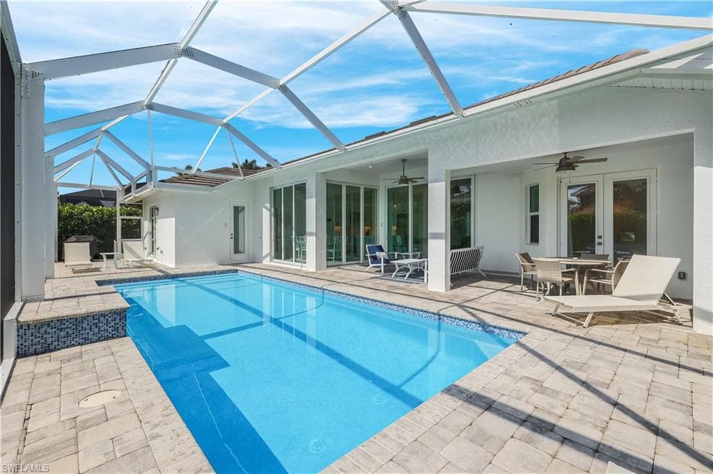 540 Fieldstone Dr, Marco Island, FL 34145-32
