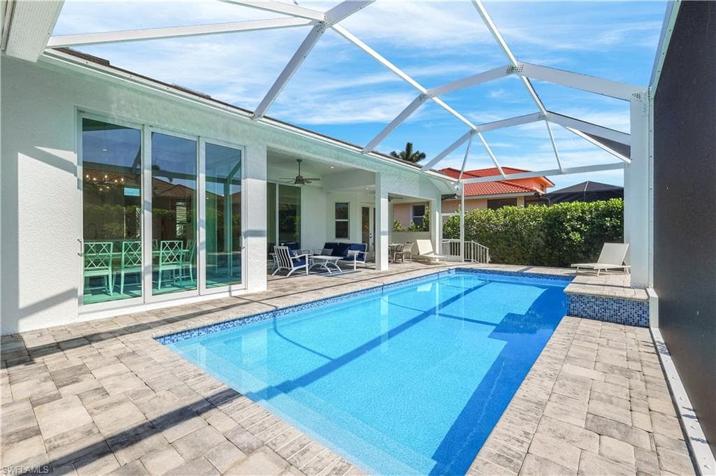 540 Fieldstone Dr, Marco Island, FL 34145-35