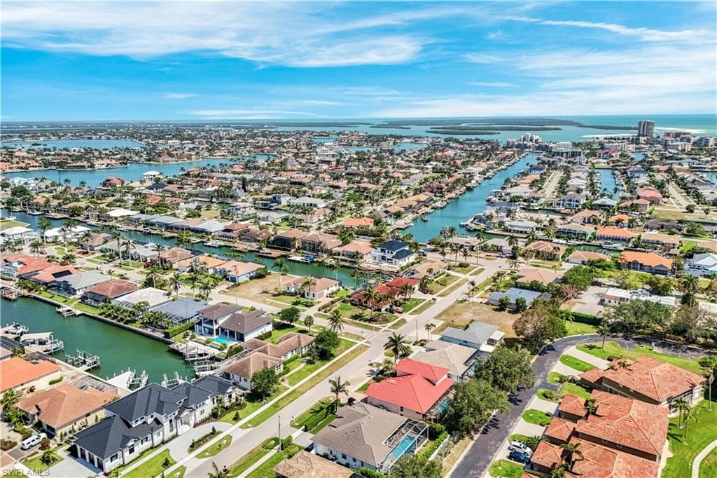 540 Fieldstone Dr, Marco Island, FL 34145-44