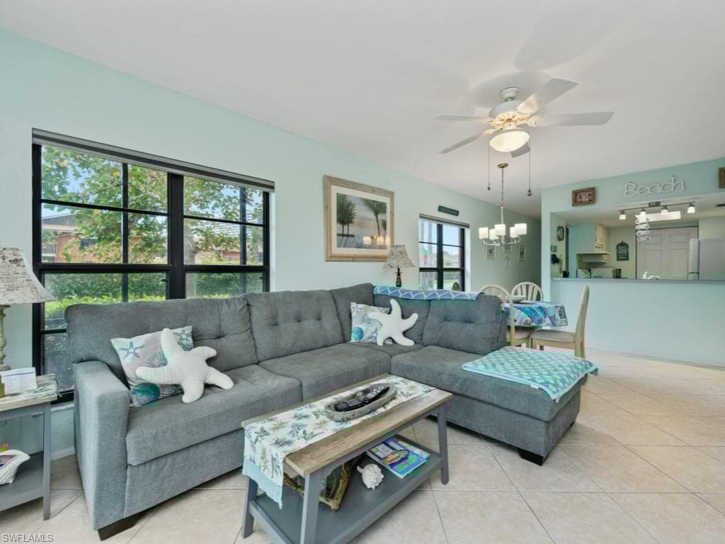 27 Greenbrier St 6-109, Marco Island, FL 34145-6