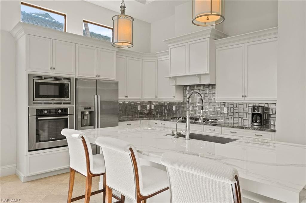 28708 La Caille Dr, Naples, FL 34119-9