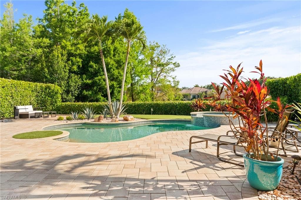 28708 La Caille Dr, Naples, FL 34119-30