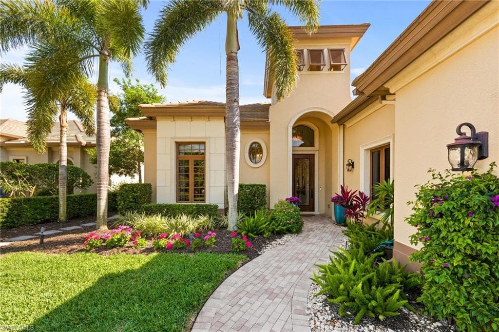 28708 La Caille Dr, Naples, FL 34119-3