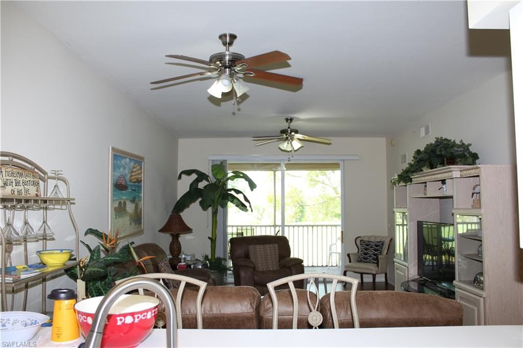 2710 Cypress Trace Cir 3029, Naples, FL 34119-10