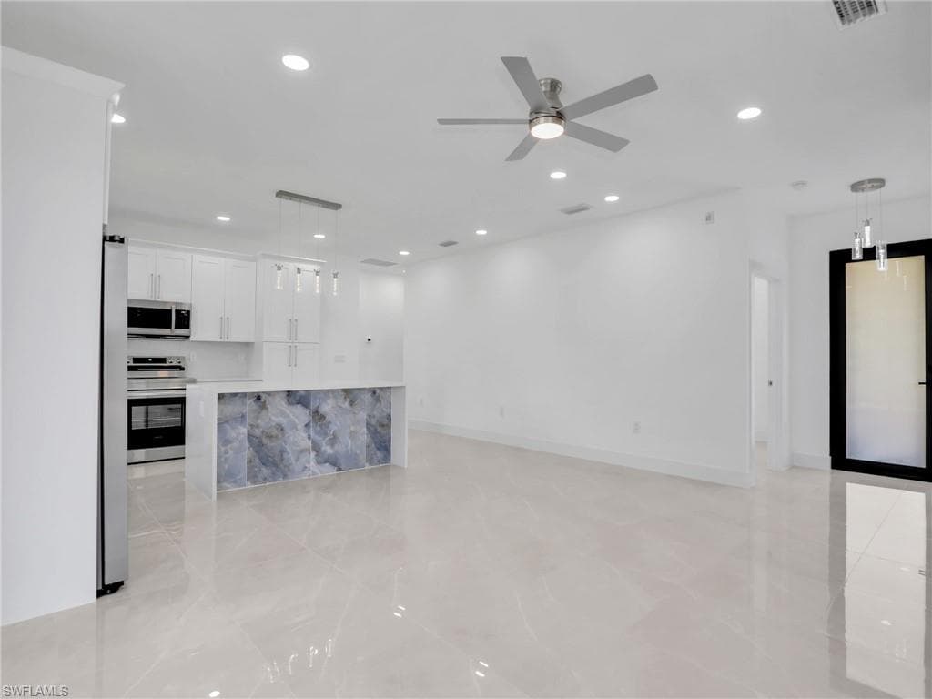 2811 Cerito Ave N, Lehigh Acres, FL 33971-4
