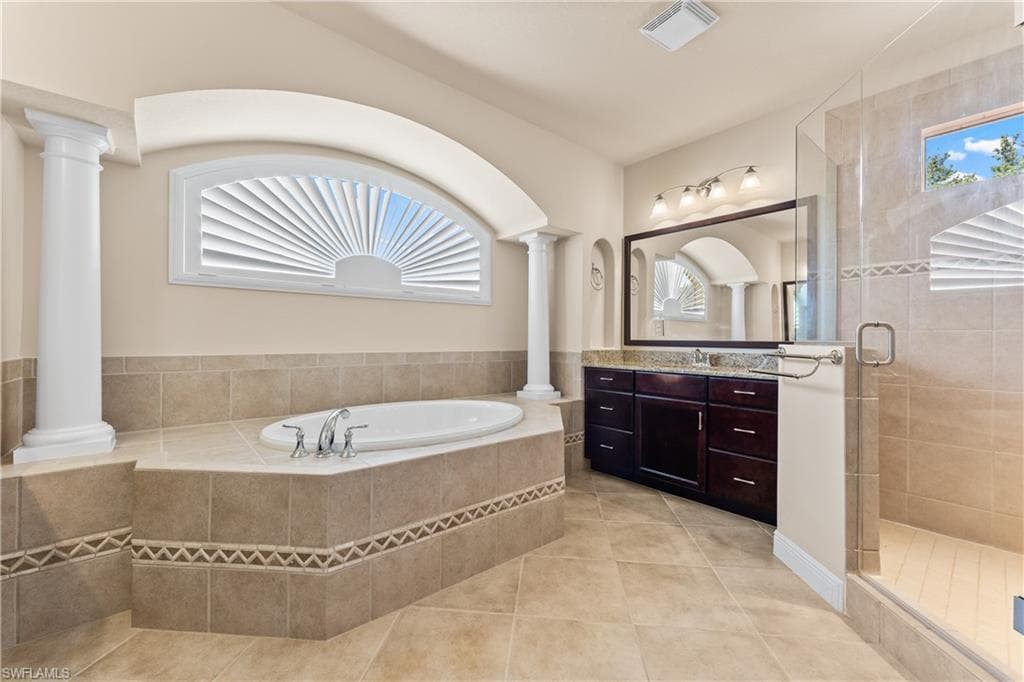 19356 La Serena Dr, Estero, FL 33967-31