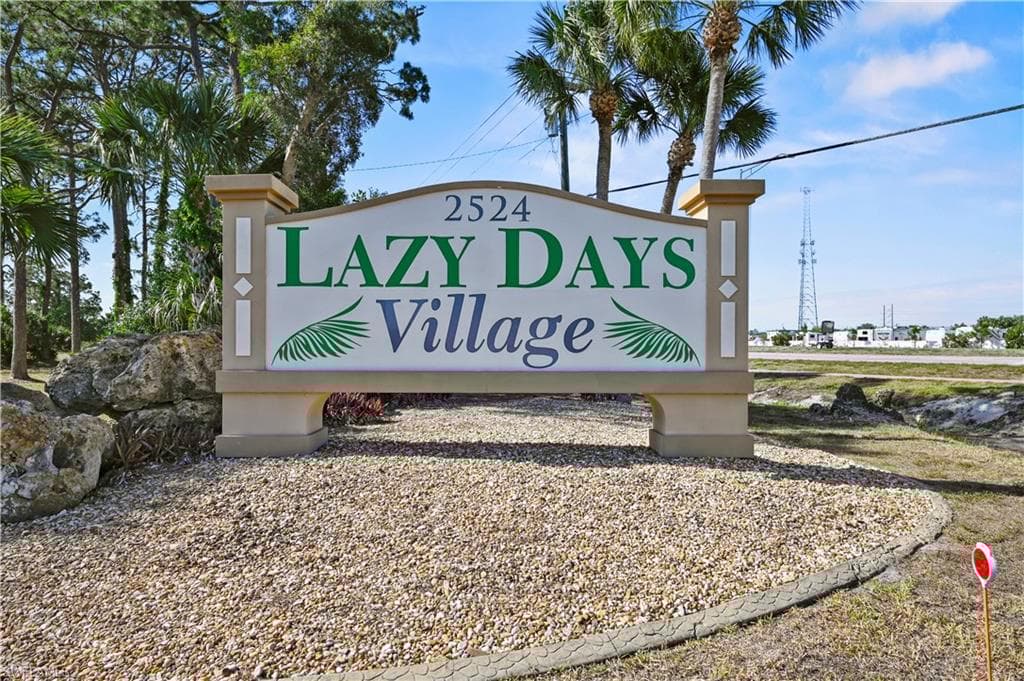 653 Future Dr, North Fort Myers, FL 33917-30