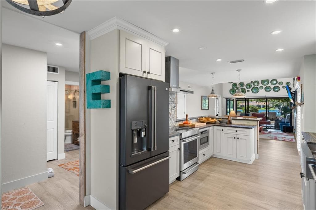 15455 Royal Fern Ln N 22b, Naples, FL 34110-9