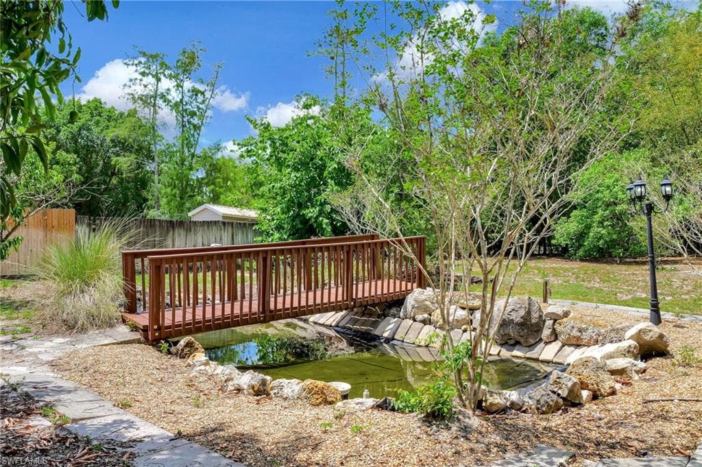 2605 64th St SW, Naples, FL 34105-38