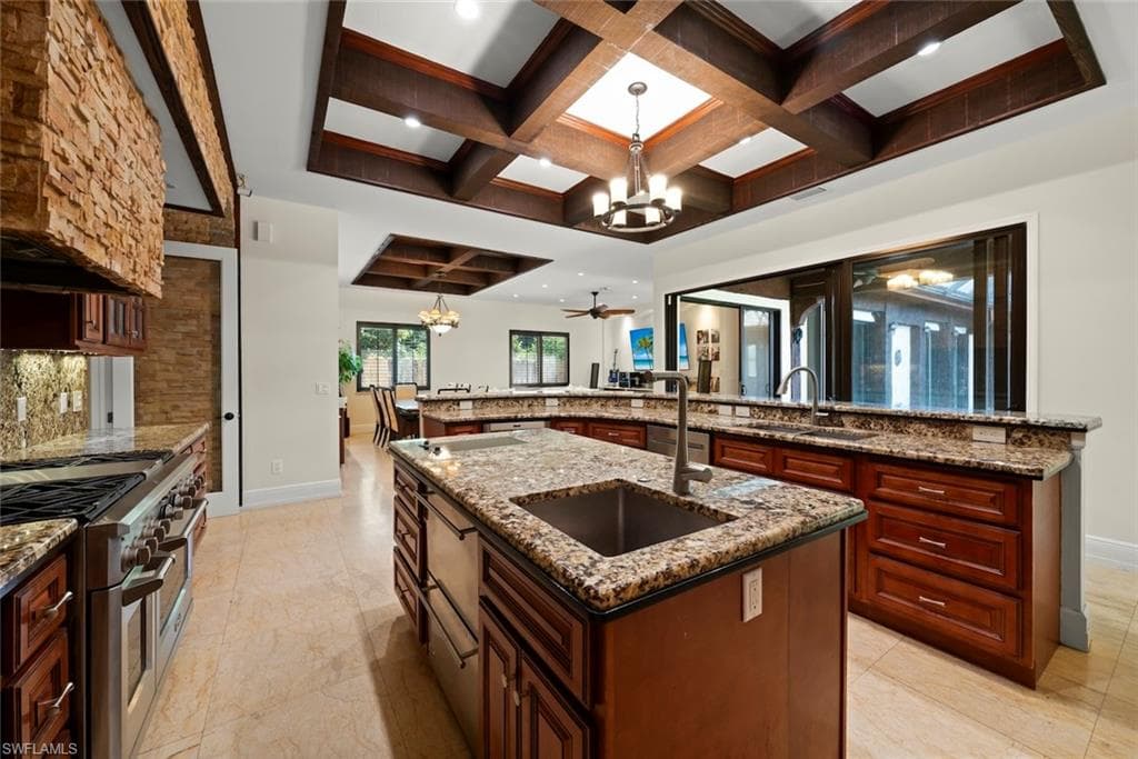 2605 64th St SW, Naples, FL 34105-7