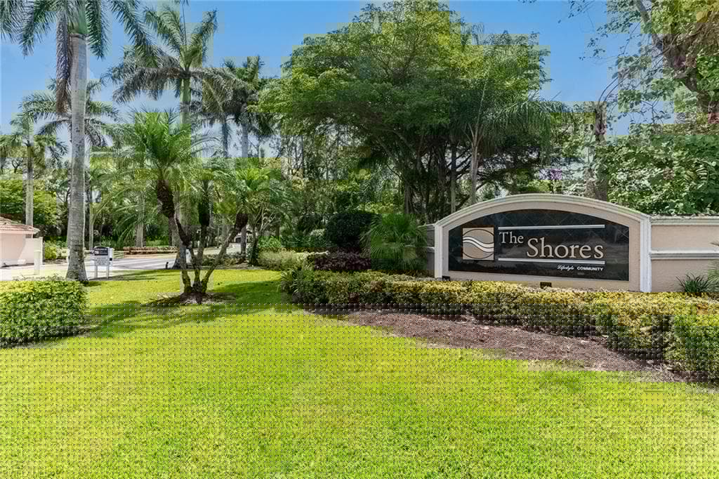 7859 Berkshire Pines Dr, Naples, FL 34104-43
