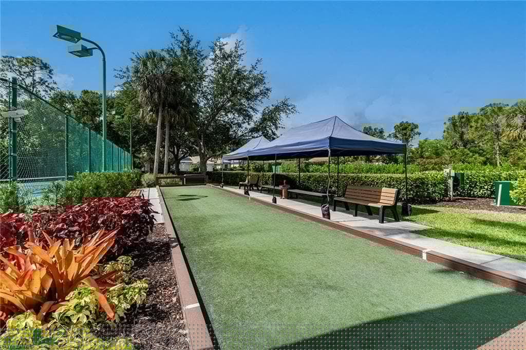 7859 Berkshire Pines Dr, Naples, FL 34104-48