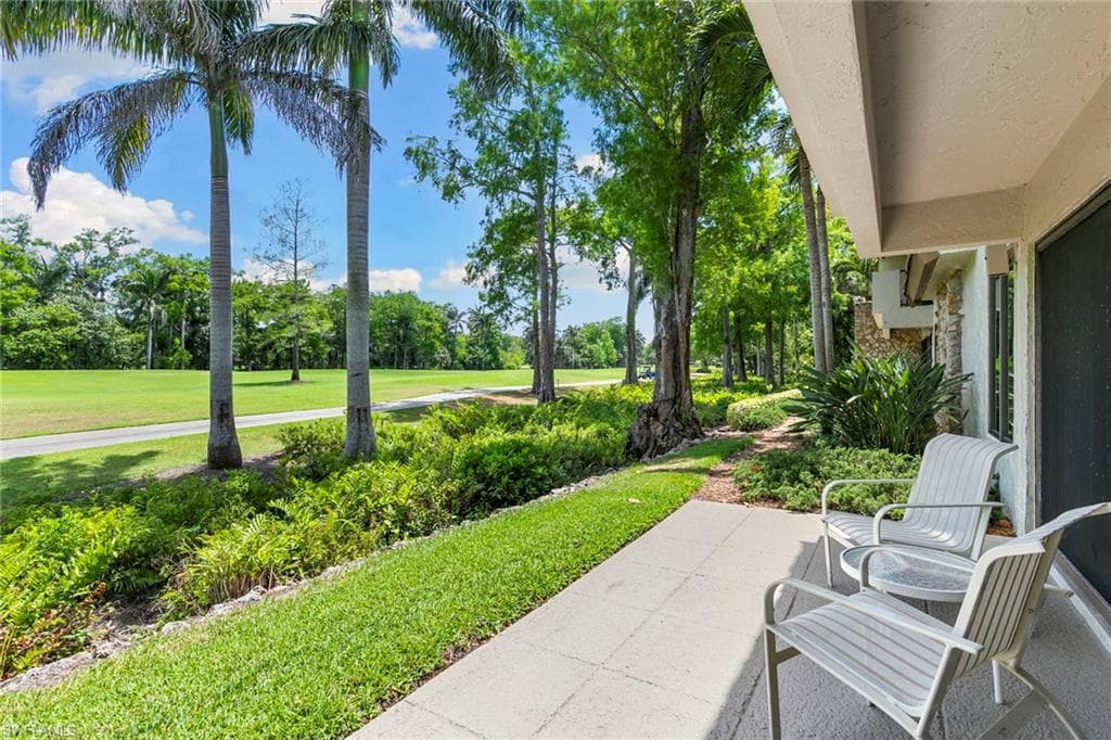105 Wilderness Dr B105, Naples, FL 34105-23