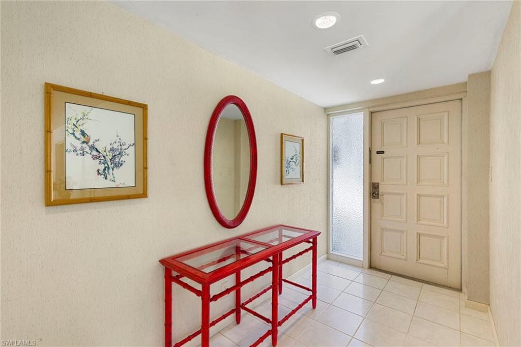 105 Wilderness Dr B105, Naples, FL 34105-24