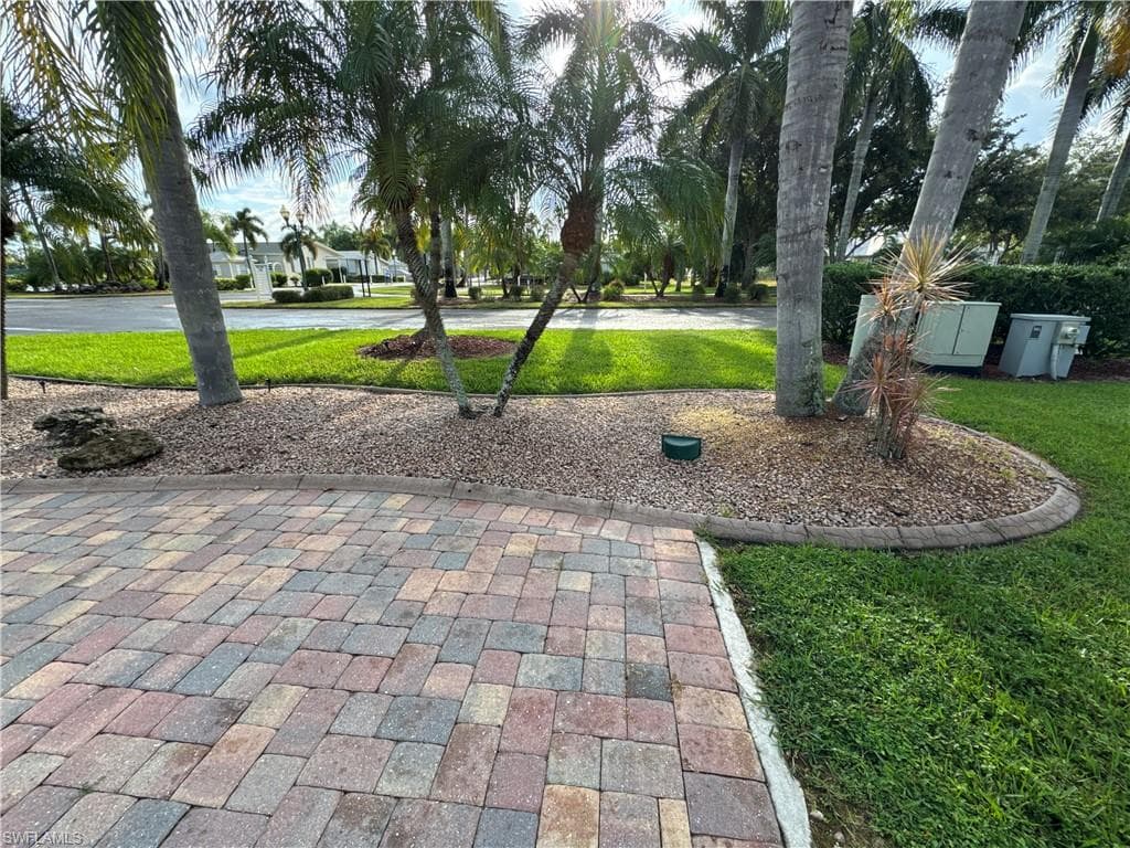 5990 Maplewood Ct, Fort Myers, FL 33905-16
