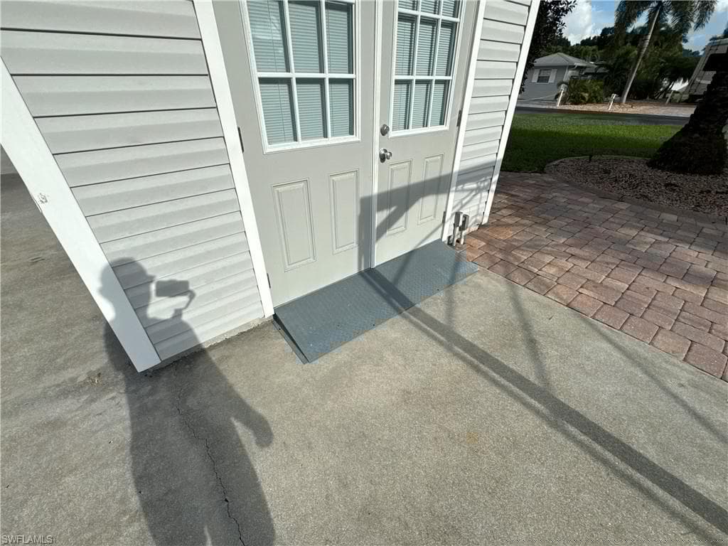 5990 Maplewood Ct, Fort Myers, FL 33905-22