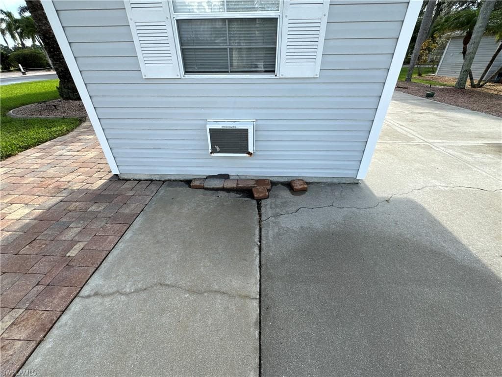 5990 Maplewood Ct, Fort Myers, FL 33905-23