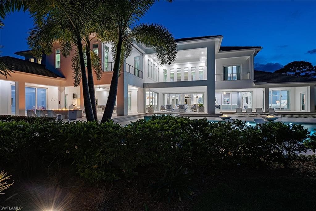 188 West St, Naples, FL 34108-34