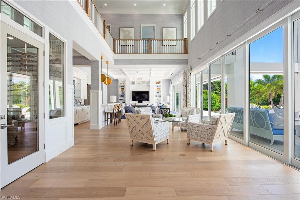 188 West St, Naples, FL 34108-4