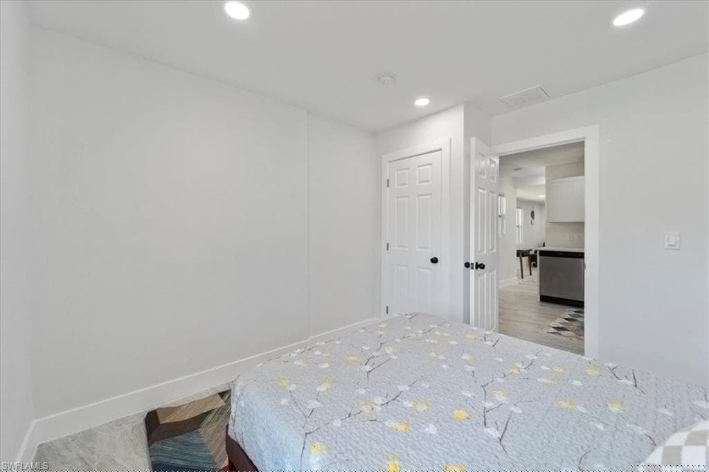 1115 Central Dr, Naples, FL 34104-23