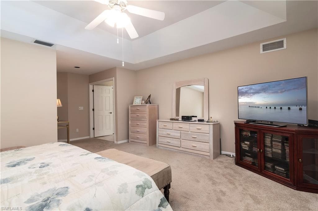 9895 El Greco Cir, Bonita Springs, FL 34135-19