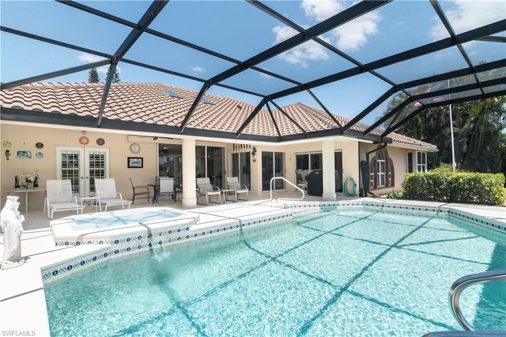 9895 El Greco Cir, Bonita Springs, FL 34135-32