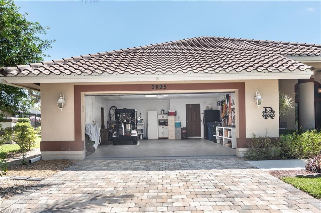9895 El Greco Cir, Bonita Springs, FL 34135-34