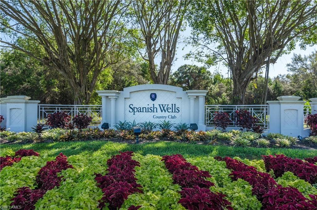 9895 El Greco Cir, Bonita Springs, FL 34135-45