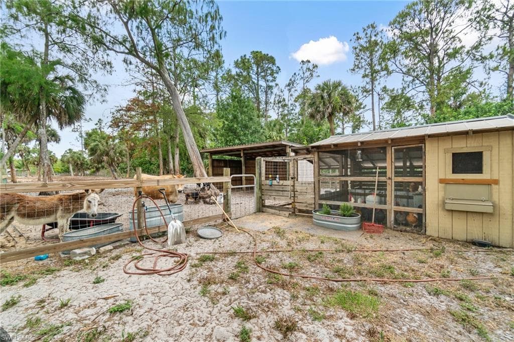 Property Image 28