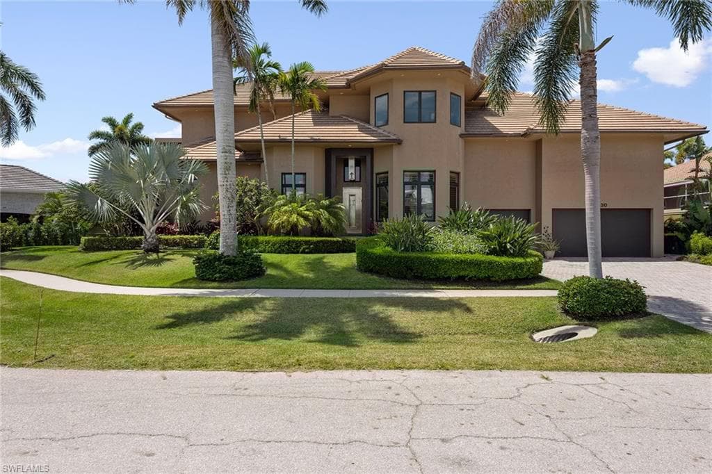 130 Hollyhock Ct, Marco Island, FL 34145-5