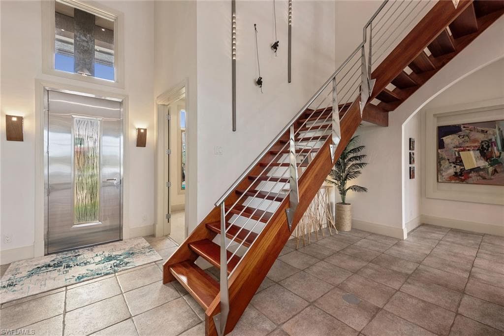 130 Hollyhock Ct, Marco Island, FL 34145-6