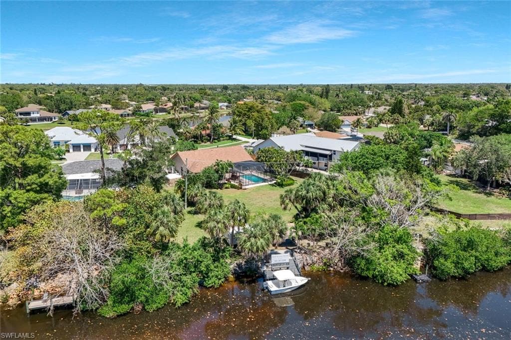 116 Sharwood Dr, Naples, FL 34110-3