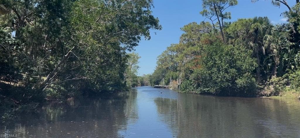 116 Sharwood Dr, Naples, FL 34110-6