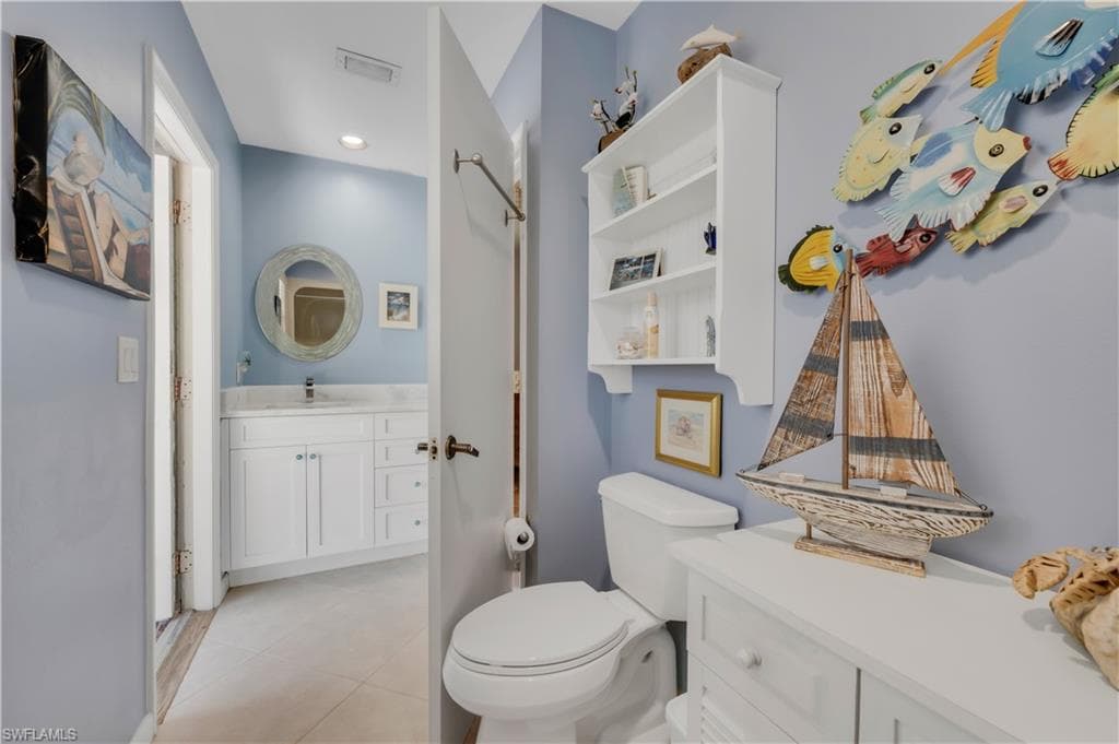 1195 Windswept Ave, Naples, FL 34109-17
